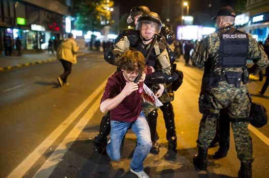 Полицајците да им се спротивстават на испоставите на ВМРО-ДПМНЕ